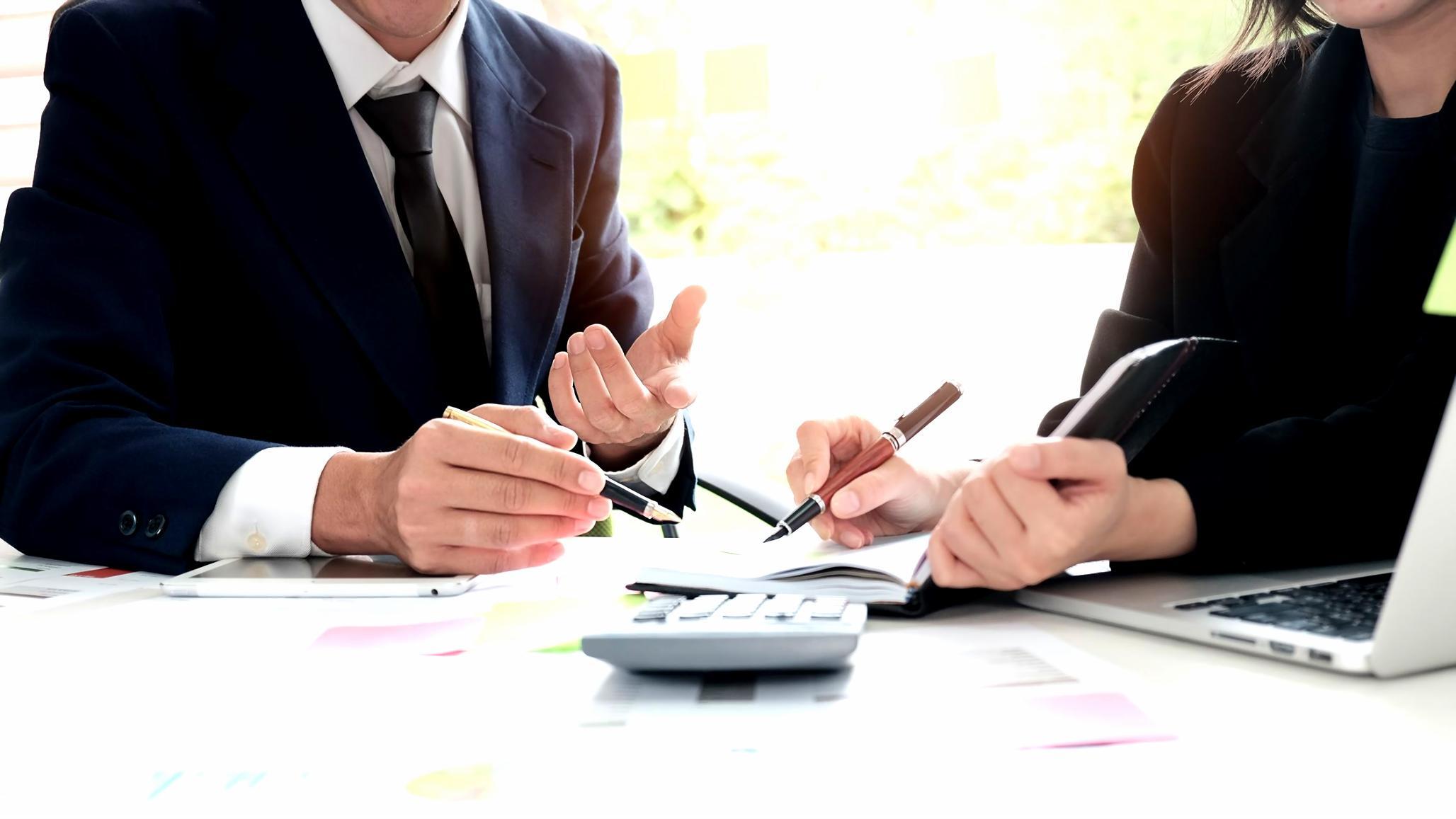 Espacio de aprendizaje interactivo con sesiones en línea
